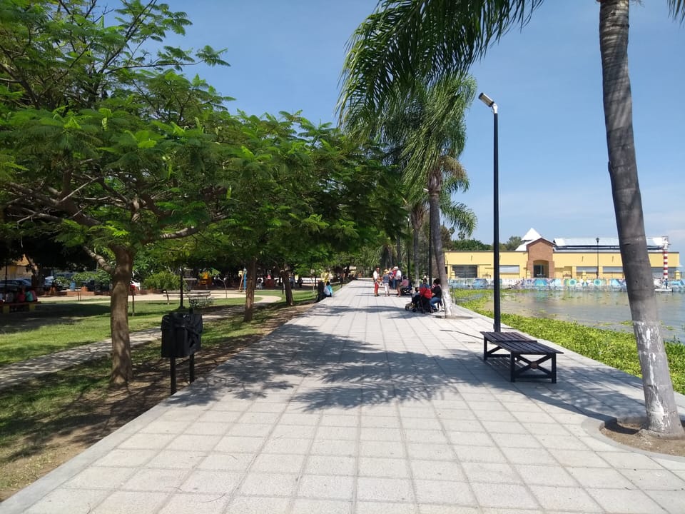 7 minutes walking to the malecon