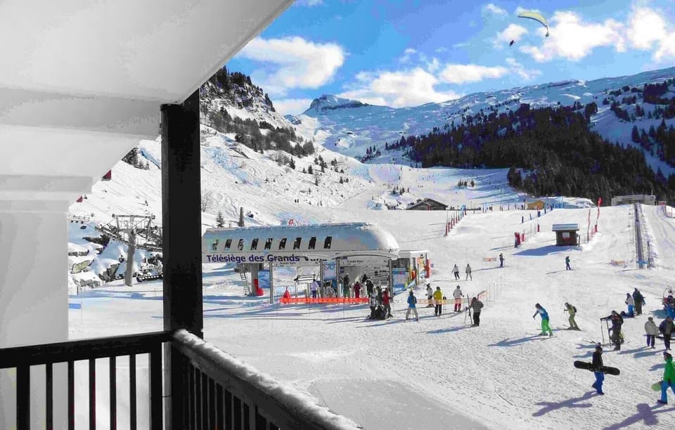 Snow and ski sports