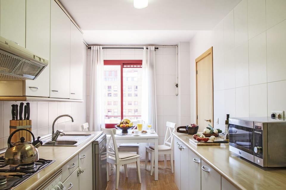 Big kitchen, perfectly equipped, even with table. All necessary electros, all HQ