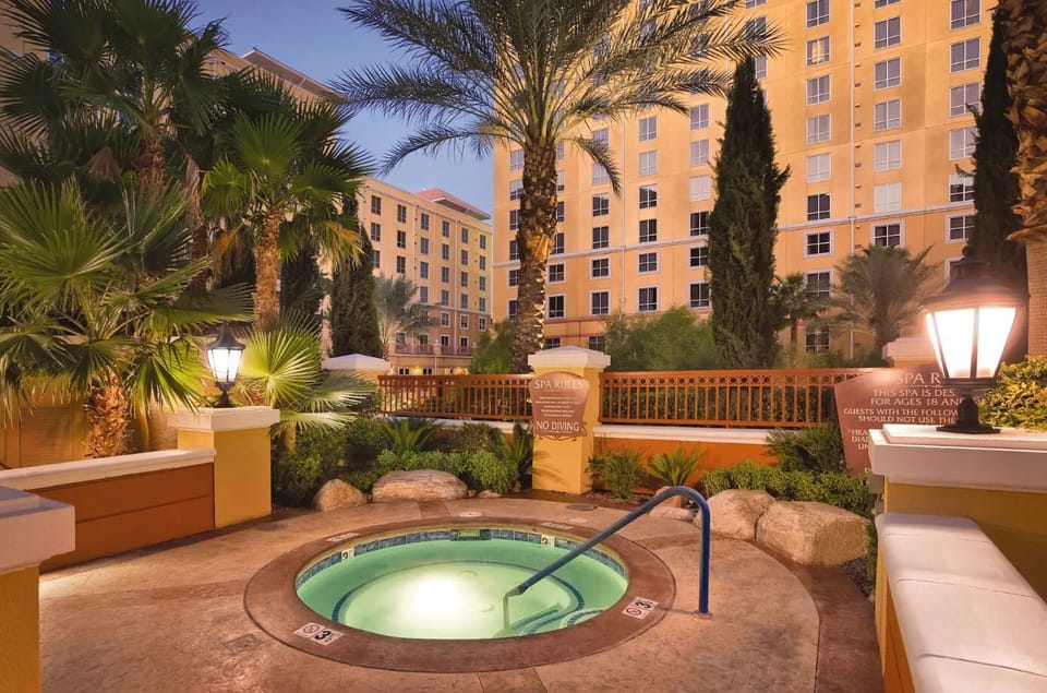 Grand Desert Hot Tub