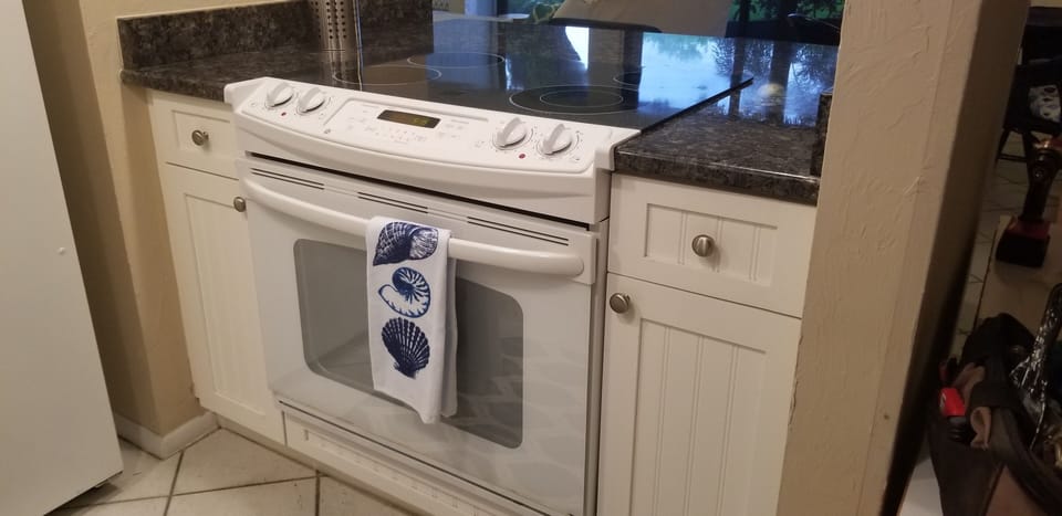 Kitchen with upgraded oven and granite countertops