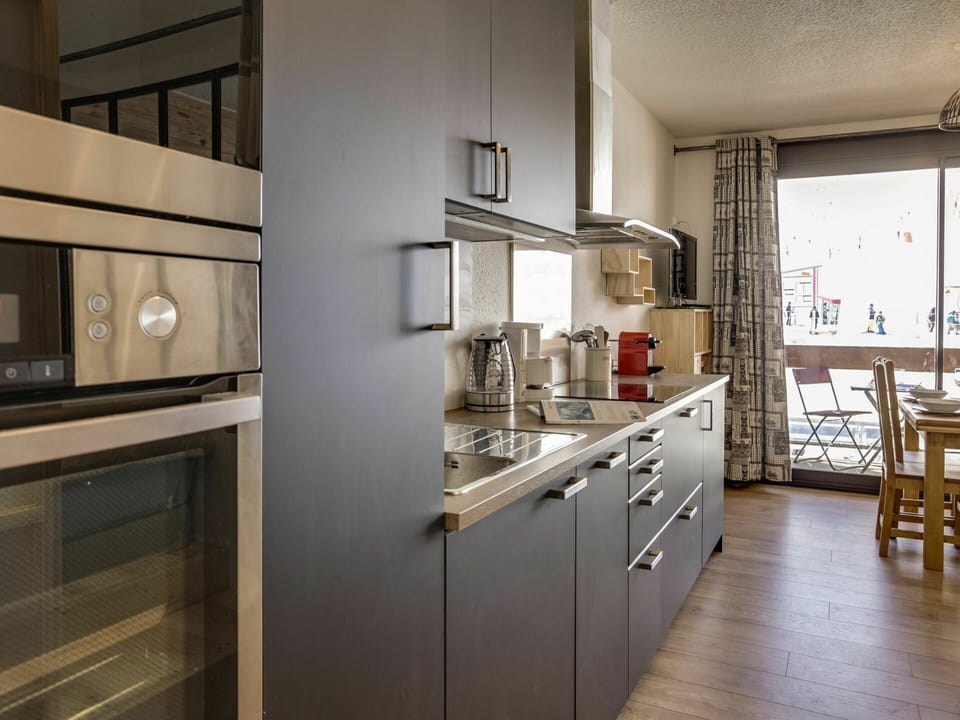 Cabinetry, Countertop, Furniture, Building, Kitchen Stove, Tap, Kitchen Appliance, Sink, Kitchen, Wood