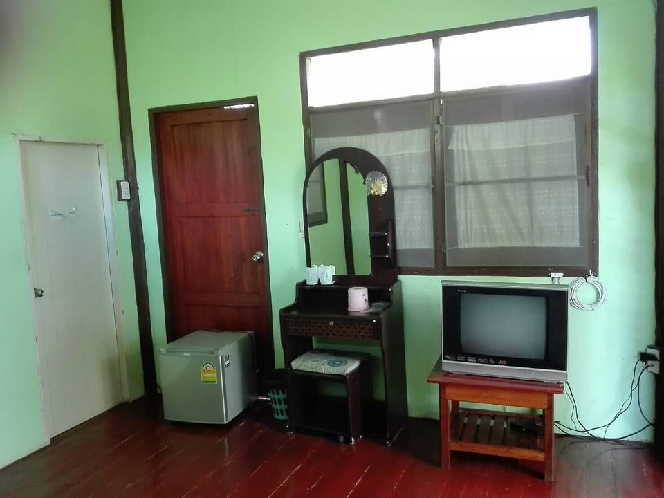 Garden Homestay in Ampawa