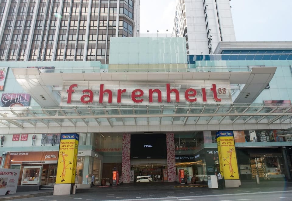 Located right above Fahrenheit 88 Mall along Jalan Bukit Bintang