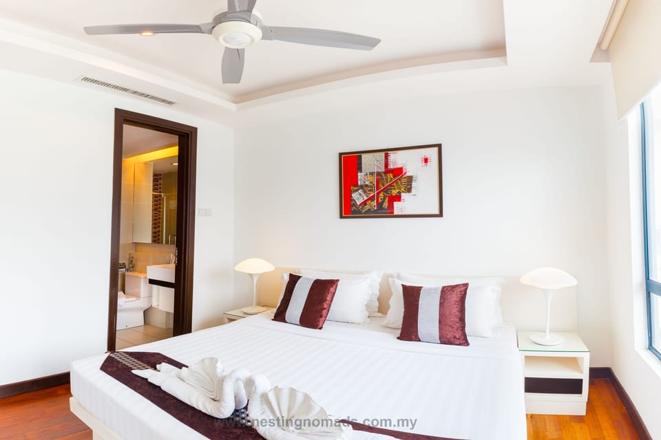 Central Location Near Malls (Casa)