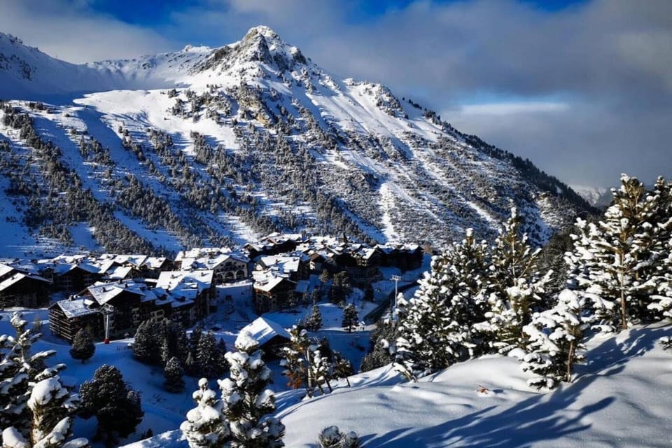 Region [winter] (>5 km)