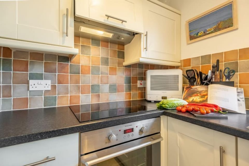 Ground floor: Kitchen