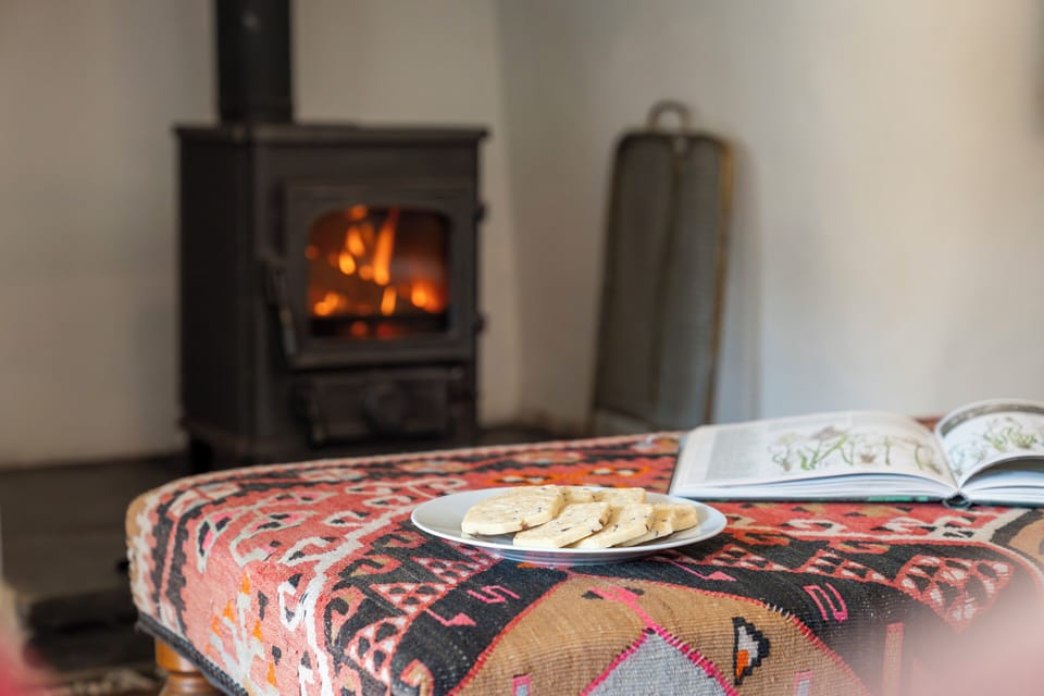 Stove & teacakes