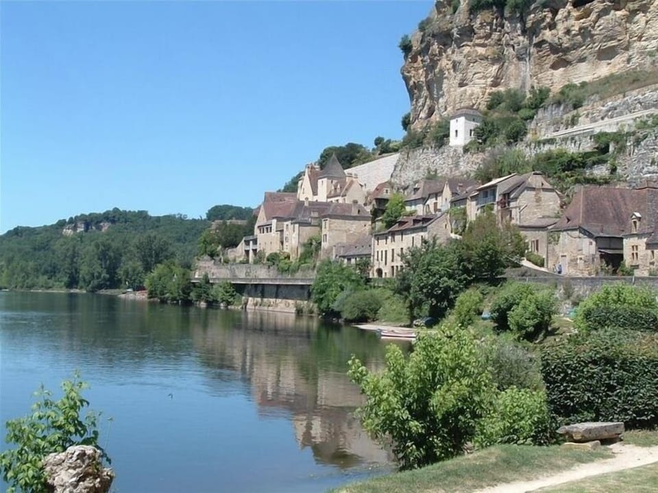 Looking towards Beynac village.