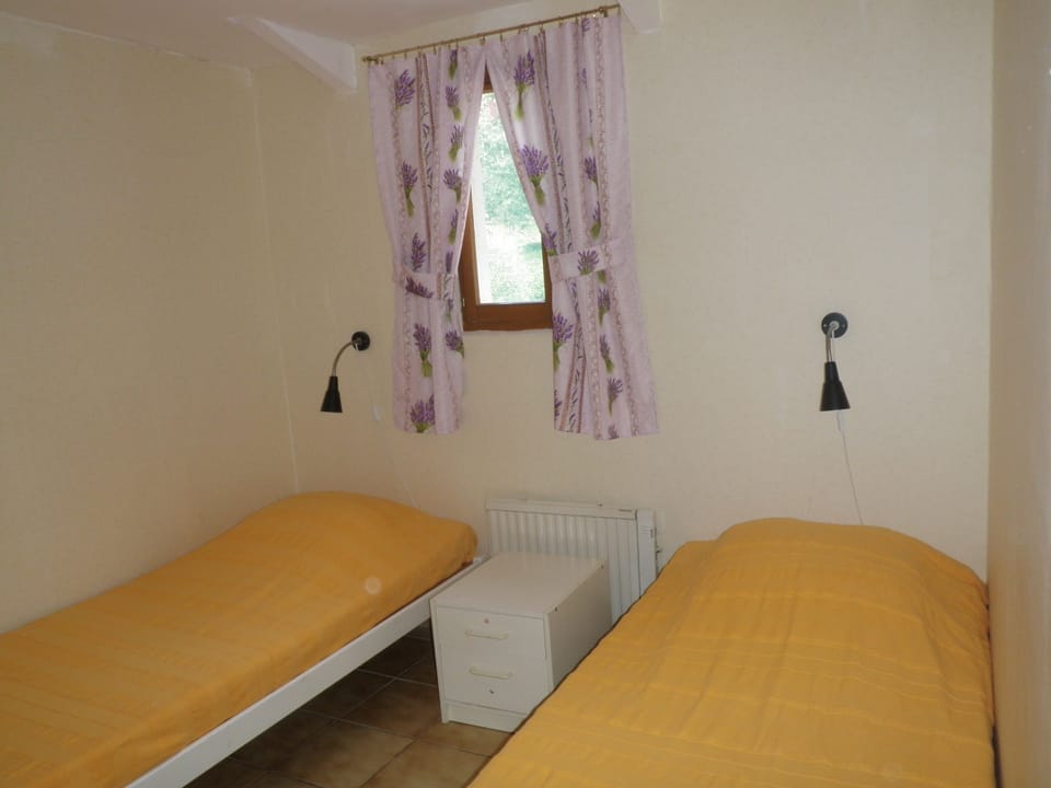 Double bed room