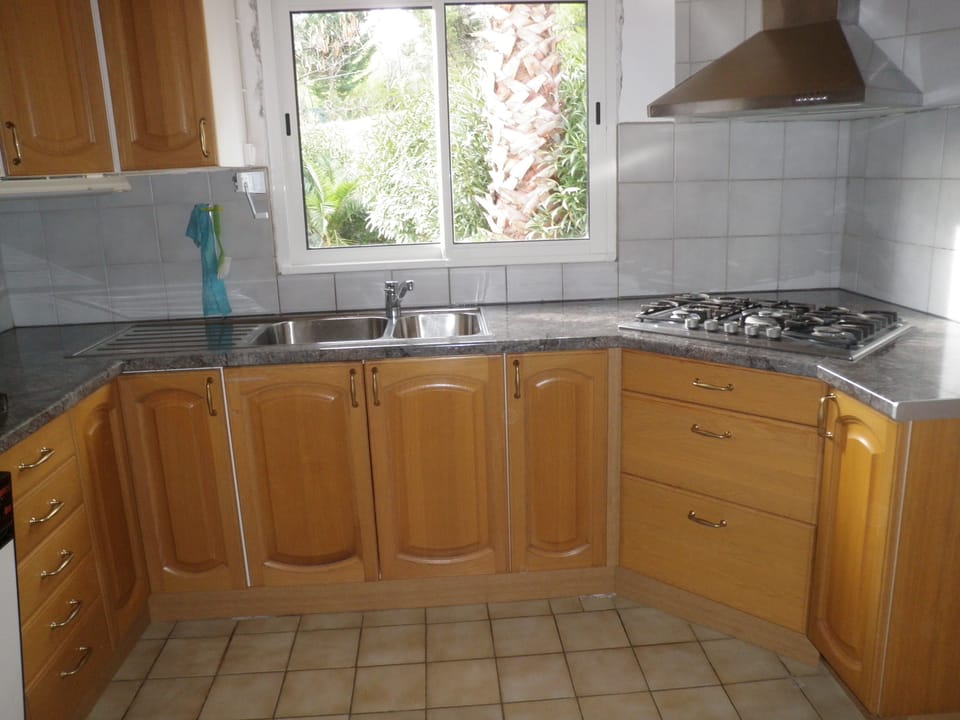 Moder Kitchen