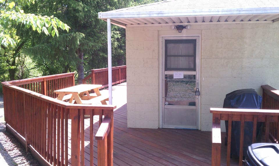Back entrance and side view.