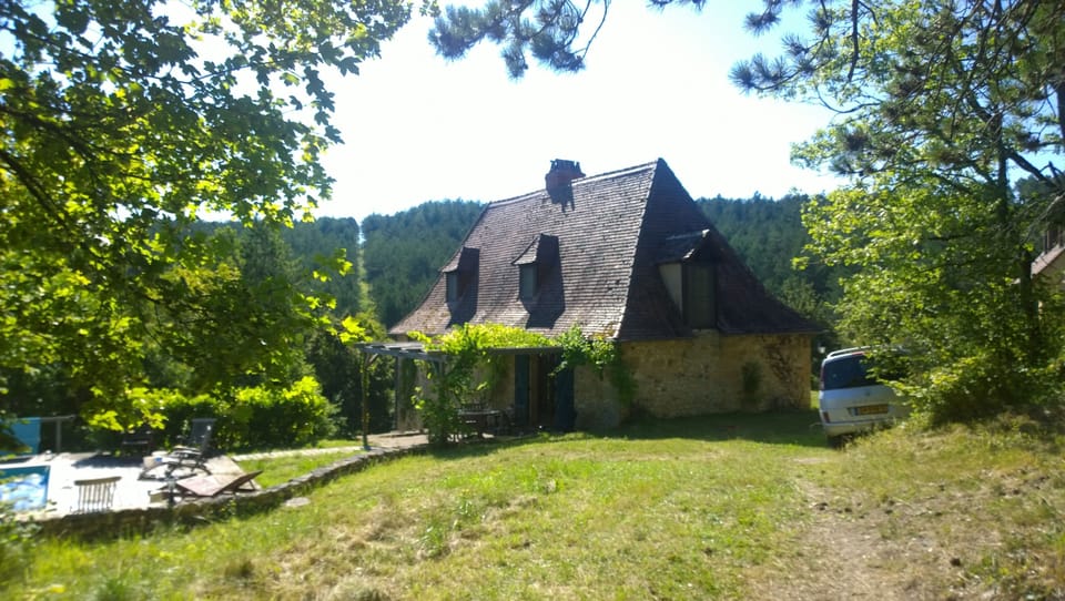 Terrace north with swimming pool (shared)