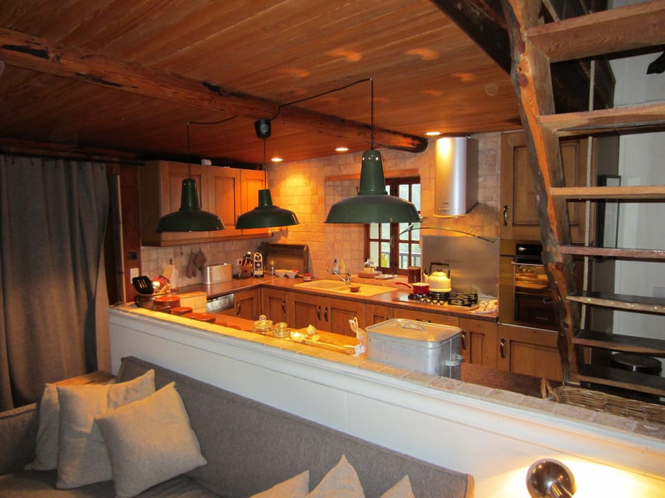 Kitchen area