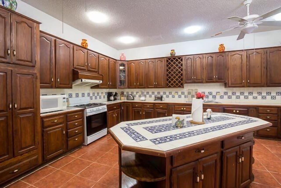Kitchen is well-equipped. Great center prep area for the gourmet chef
