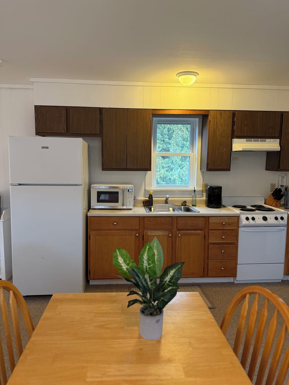 Full size kitchen