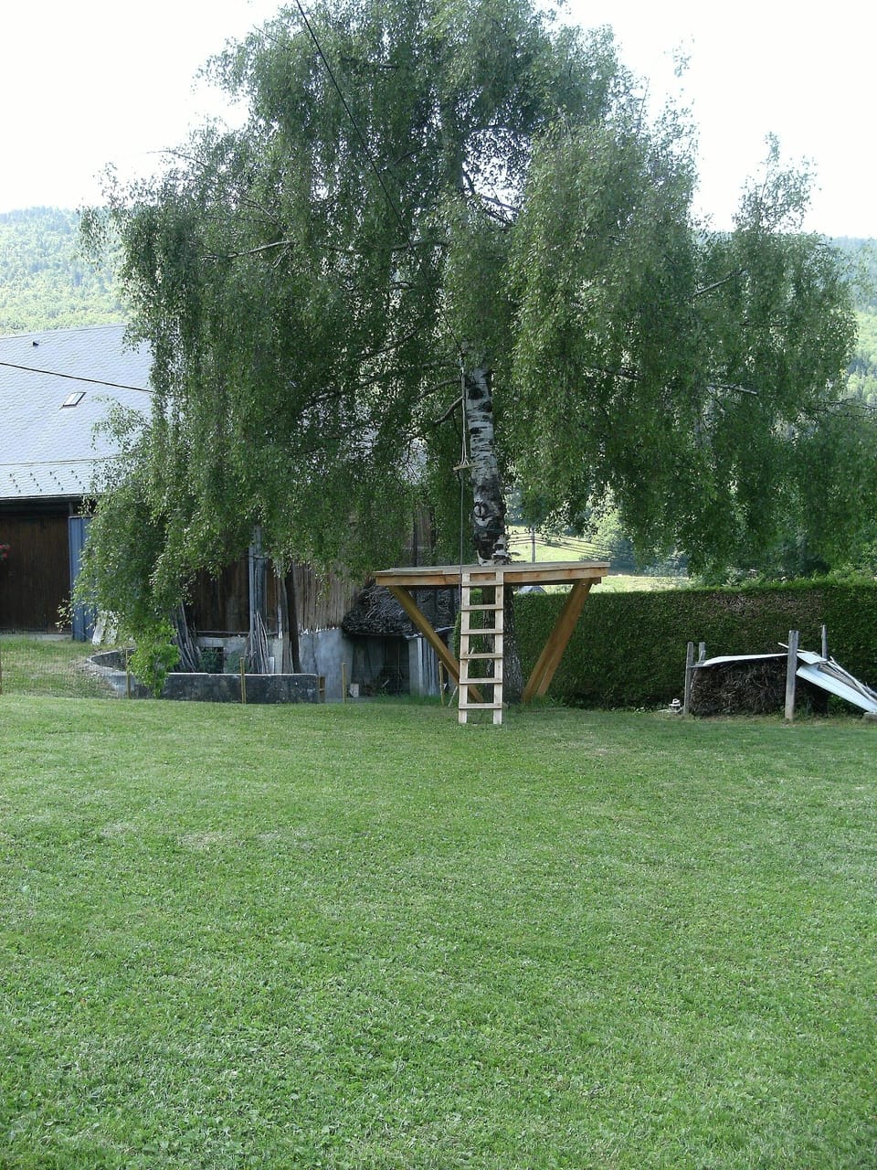 Tyrolean in the garden