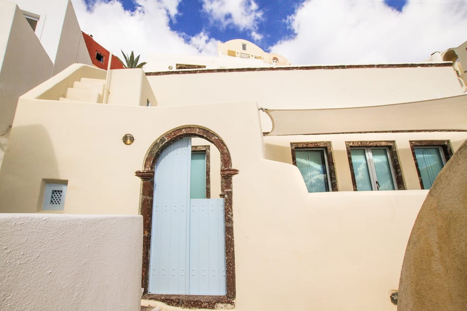 House Exterior and main entrance