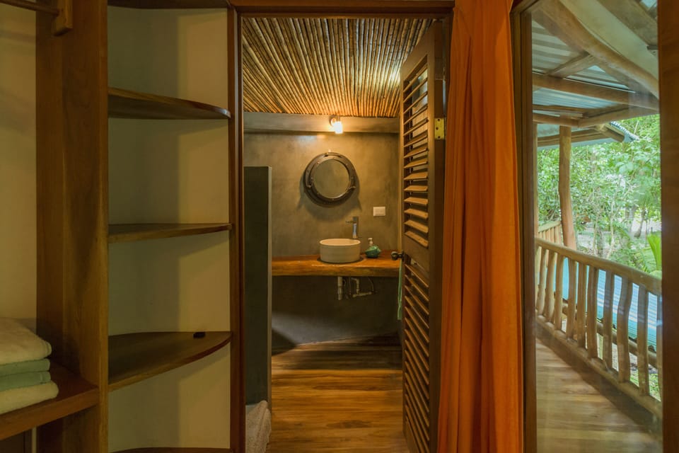 upstairs bathroom