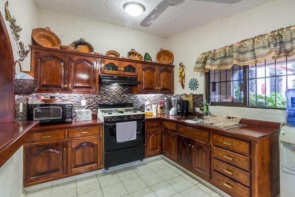 Large kitchen with standard appliances