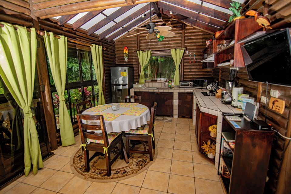 Fully equipped kitchen