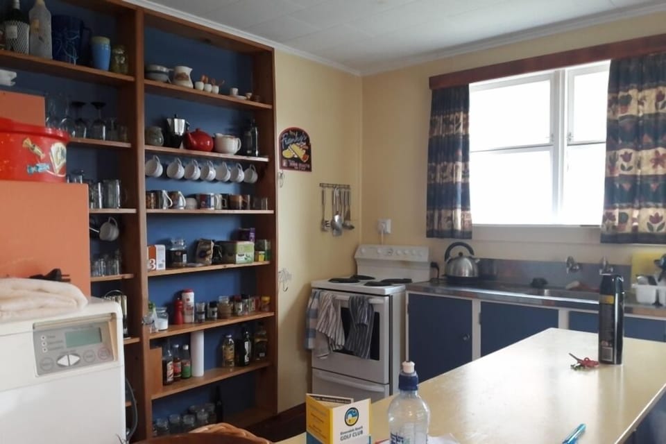 Kitchen, with all utensils and basic provisions.
