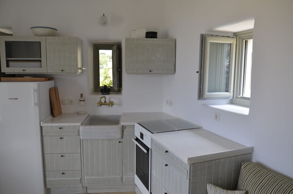 fully equiped kitchen corner