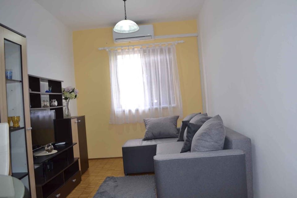 living/bedroom