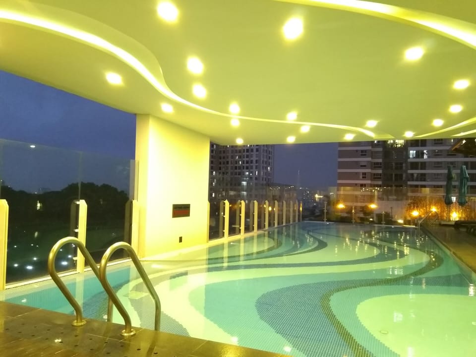 Luxury swimming pool