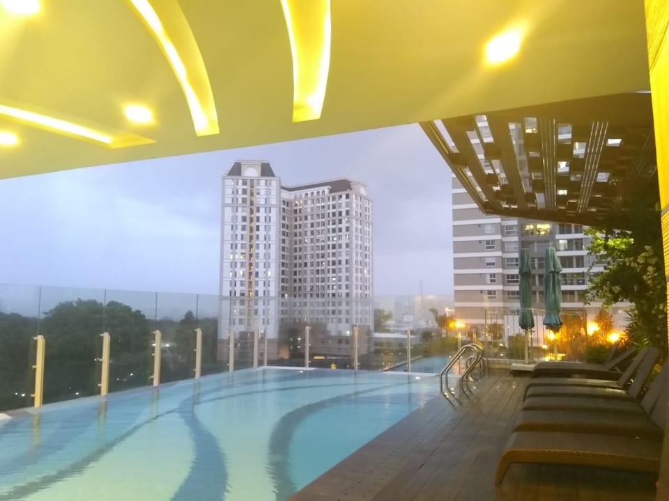 Luxury swimming pool