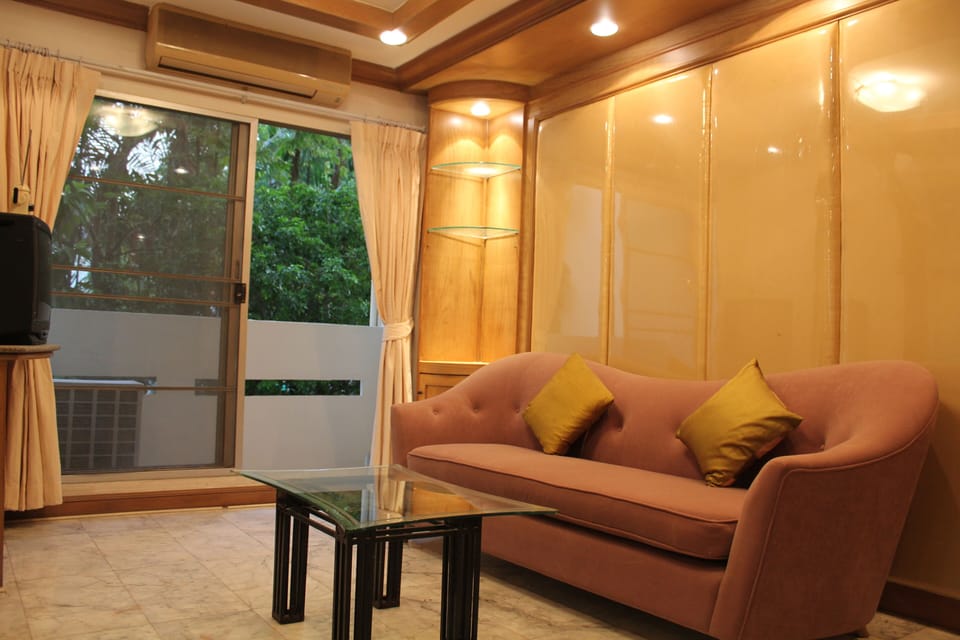Large Family Room near MRT Ladprao