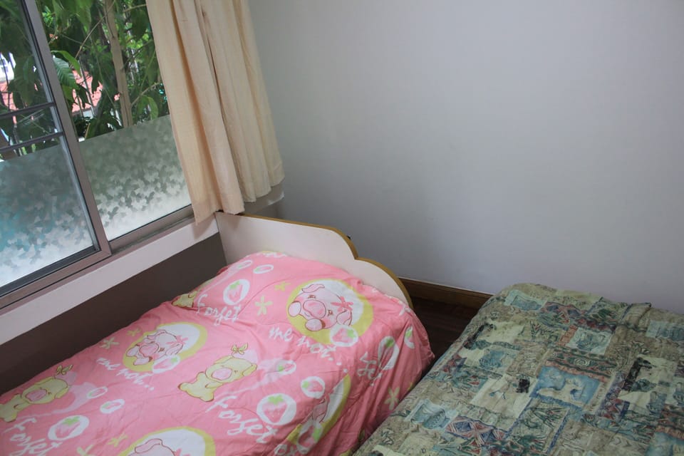 Large Family Room near MRT Ladprao