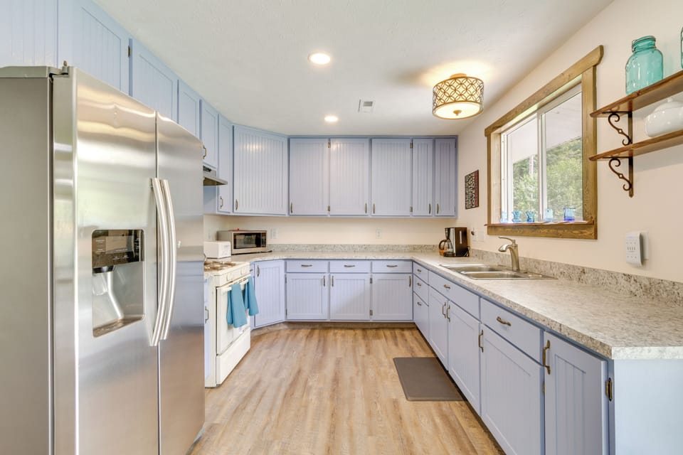 Kitchen | Drip Coffee Maker | Cooking Basics | Toaster