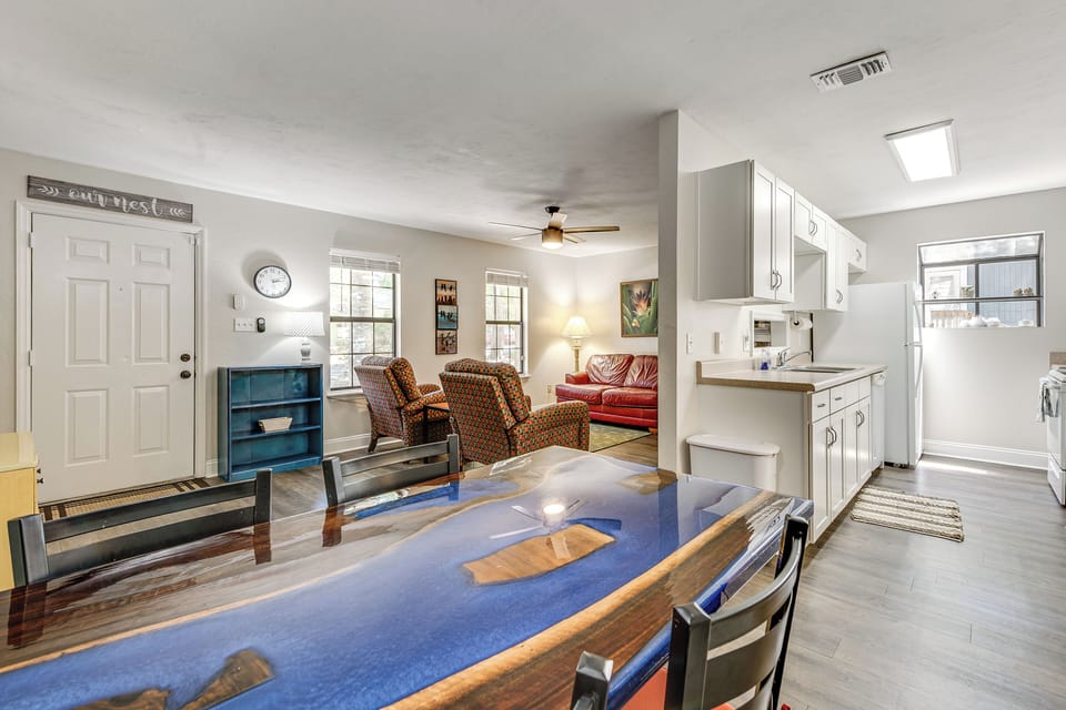 Dining Table | Dishware & Flatware Provided