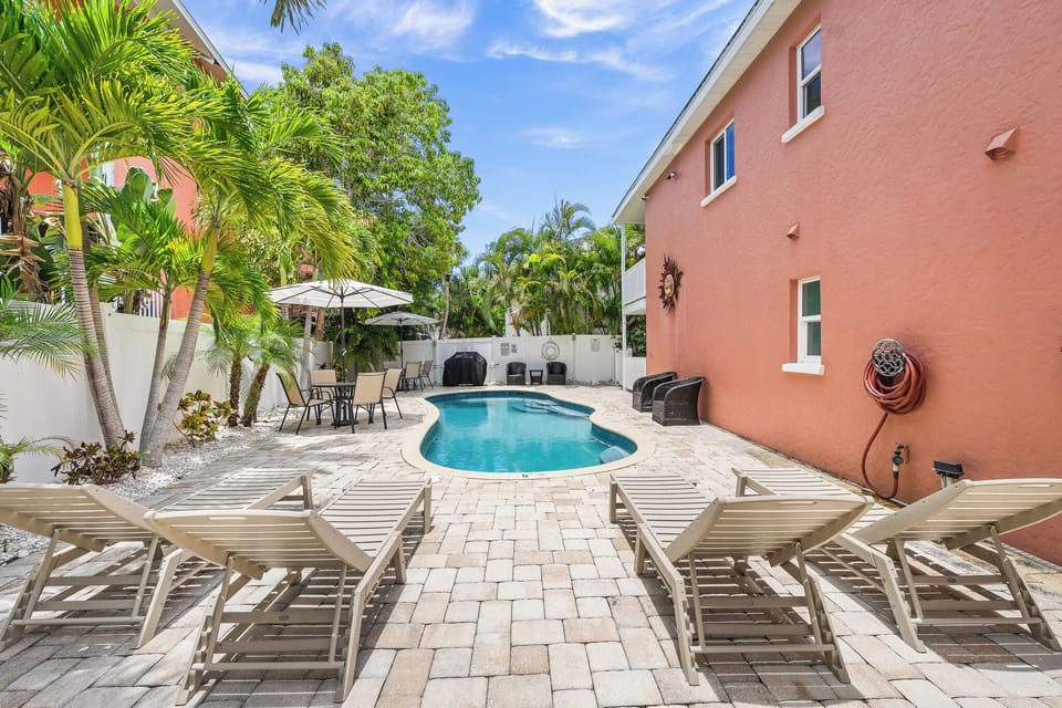 Pool Area and Outdoor Dining - Salty Summer by Siesta Key Luxury Rental Properties