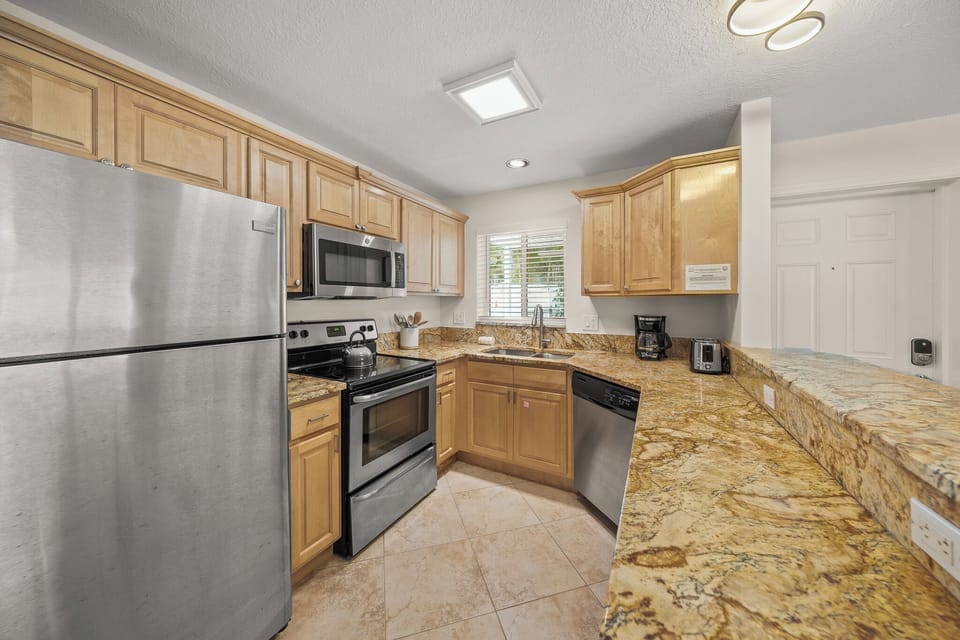 Fully equipped kitchen