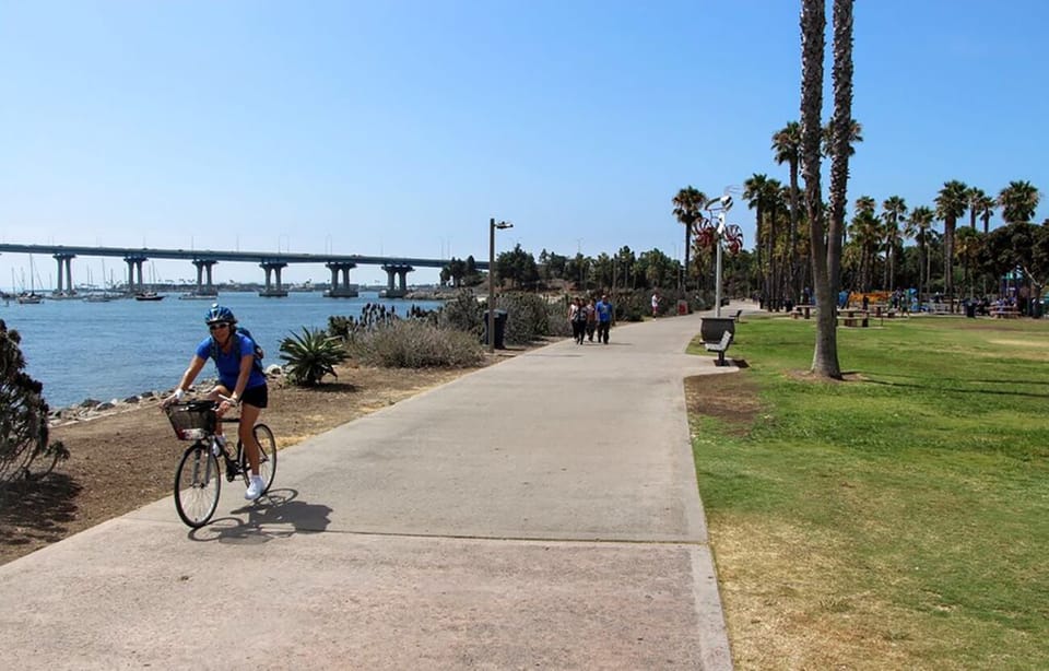 New townhouse 3bd/2.5ba view of the bay near golf course and beach House in Imperial Beach