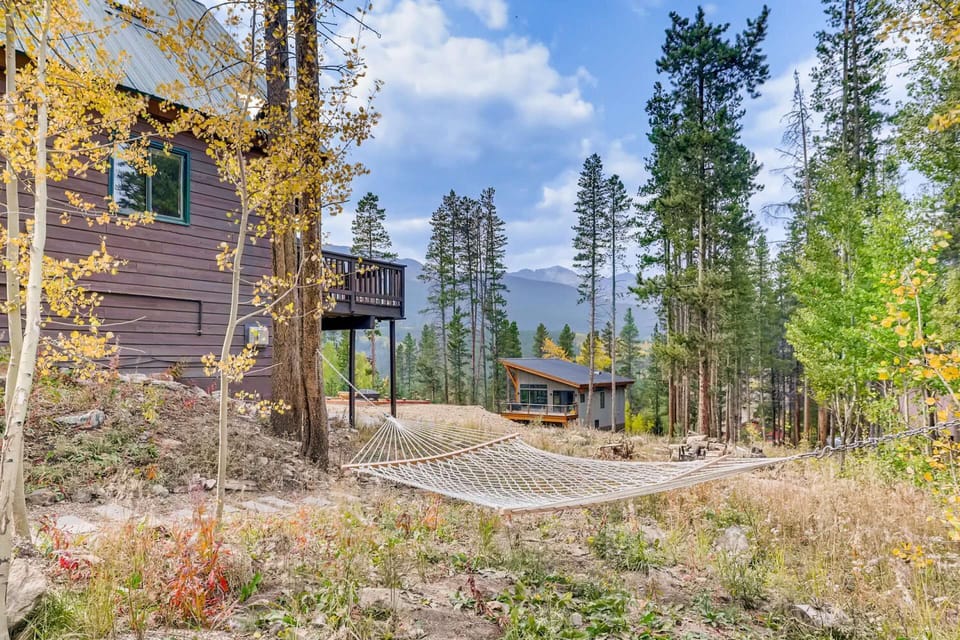 Ahhh..lay back breathe in the fresh air  and nap in the Aspens!