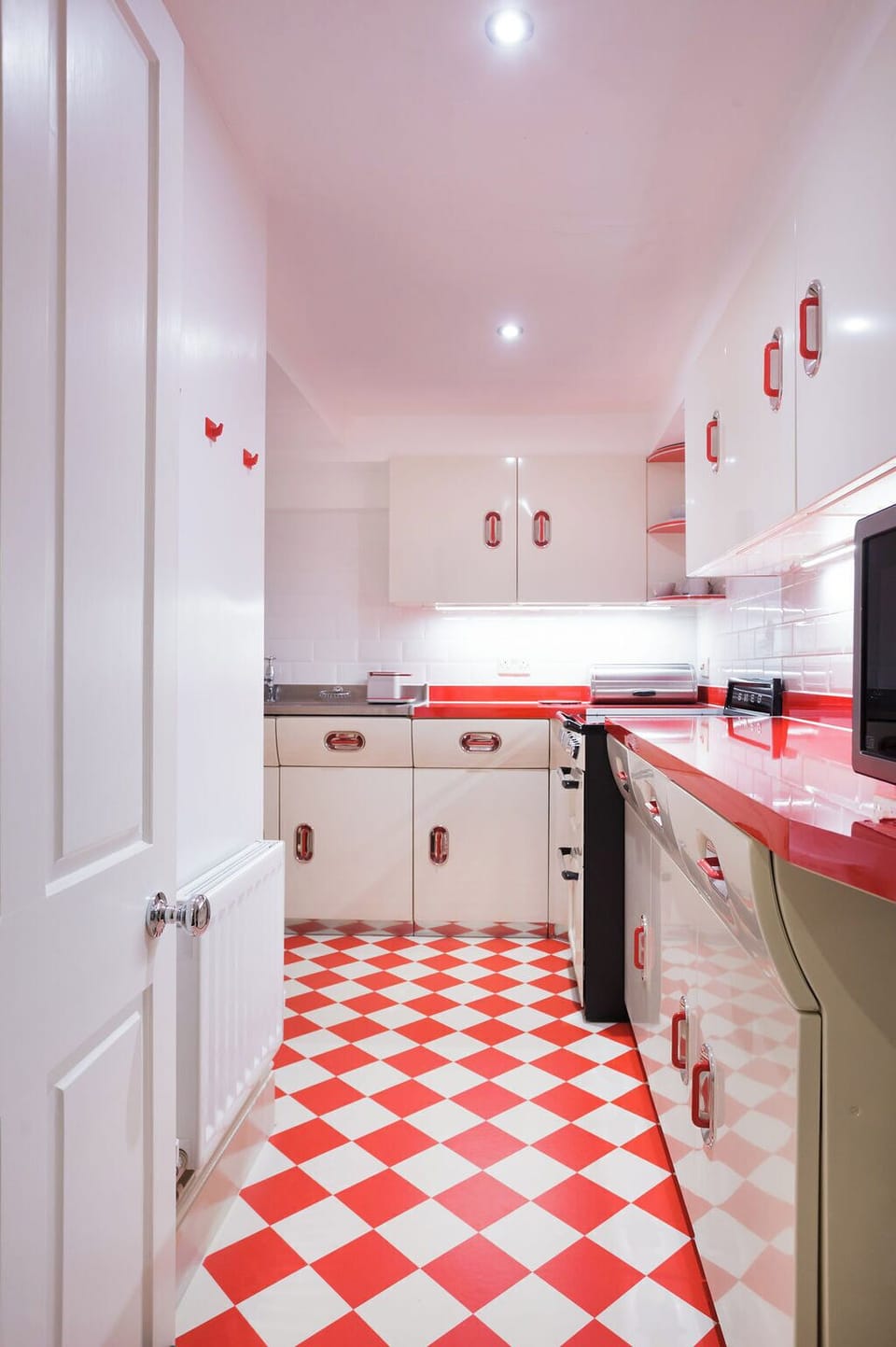 English Rose Aluminium kitchen from the 1950s.