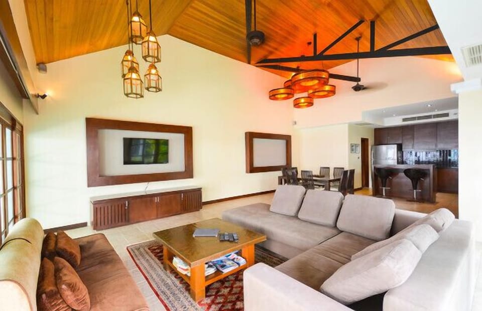 Beautiful Courtyard Villa in Phuket