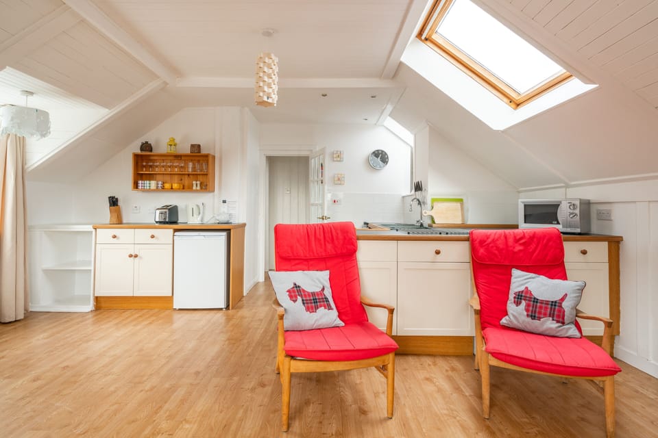 Castle Cottage Open Plan Living Room / Kitchen