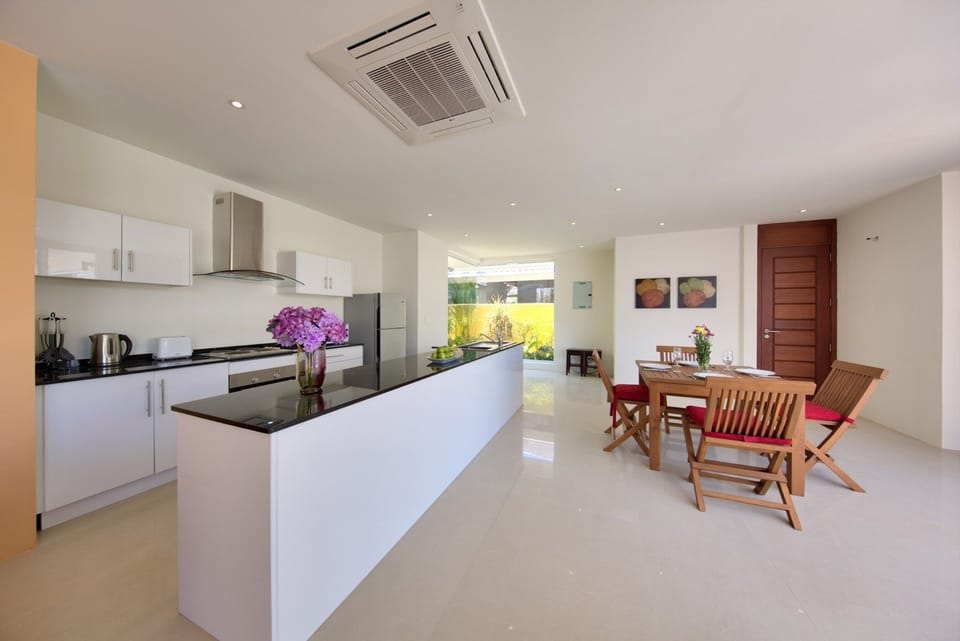 Lipa Talay Sawng - Beach Side Retreat
