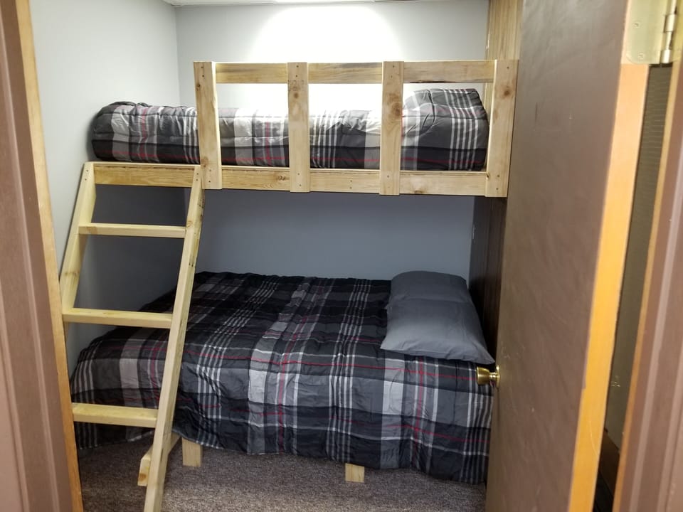 Bedroom 3 with full mattress on bottom and twin up top