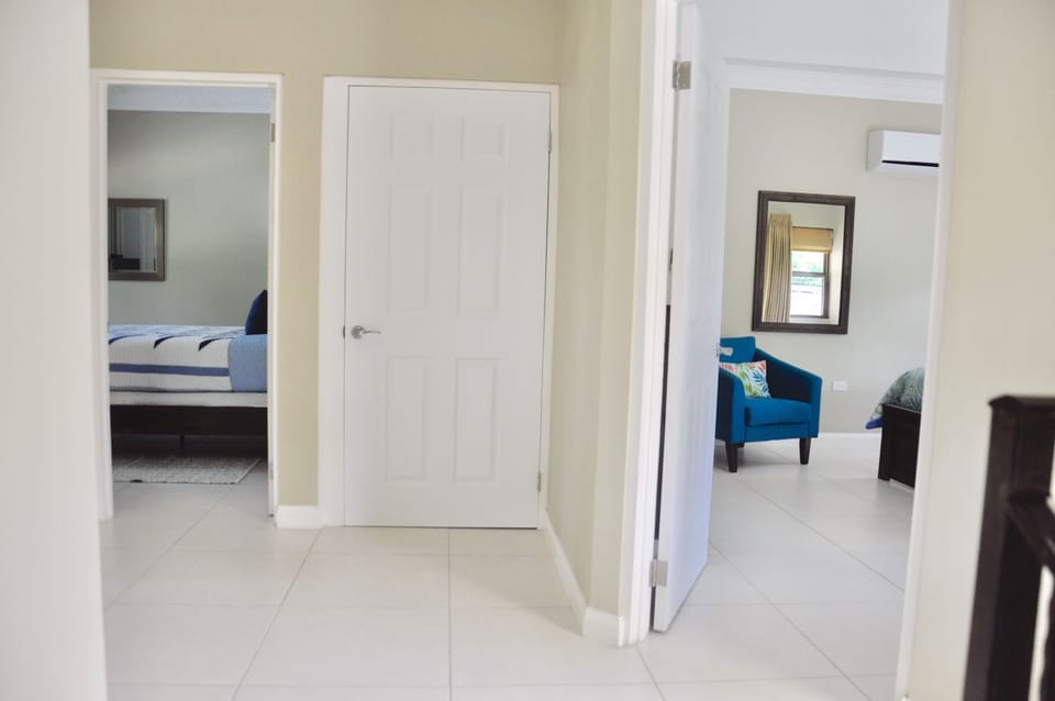 Chatham @ Watermill Villas - Upstairs Hall