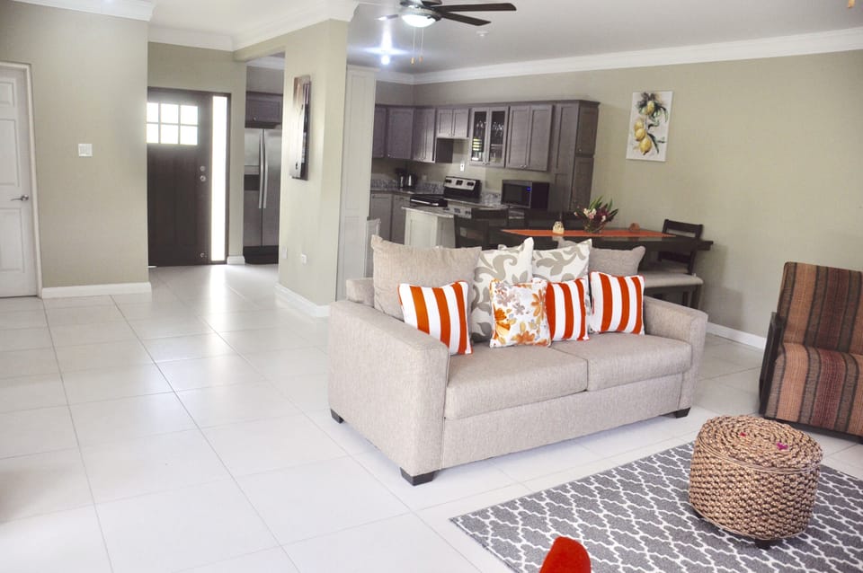 Chatham @ Watermill Villas - Living Area