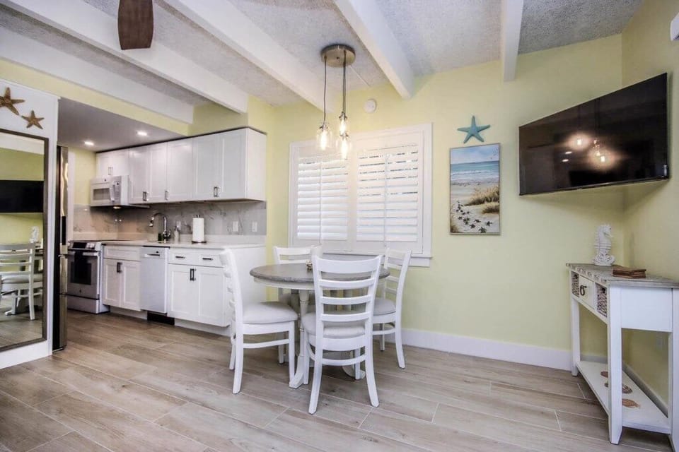 C20xDiningArea