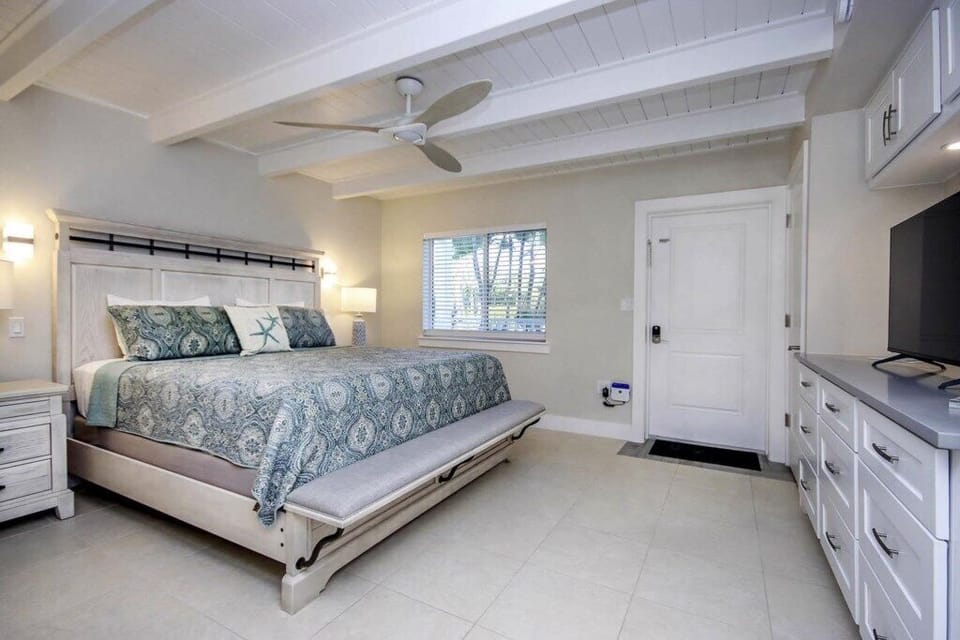 C42Bedroomc