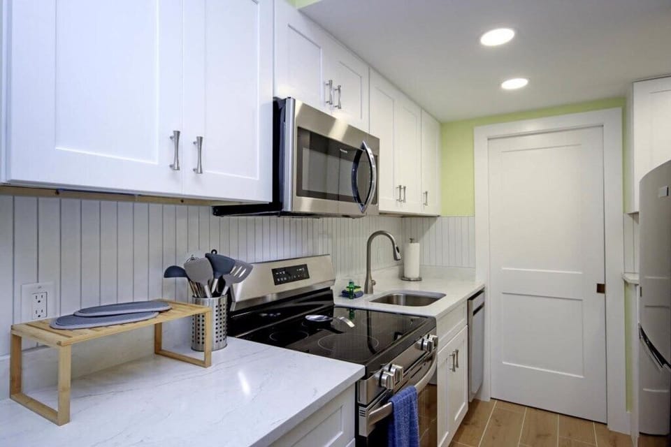 C14Kitchenb