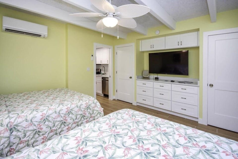 C14Bedroomc