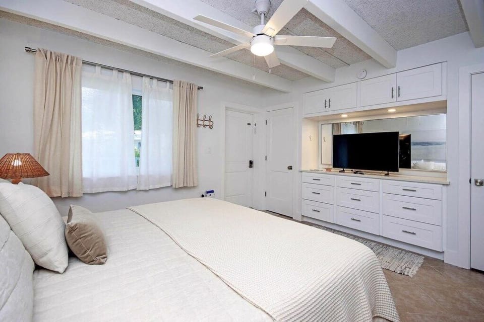 C54Bedroomc